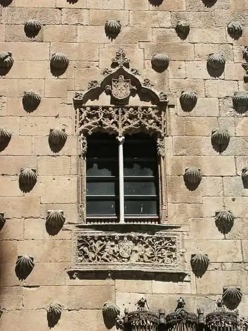 casa de las conchas salamanca